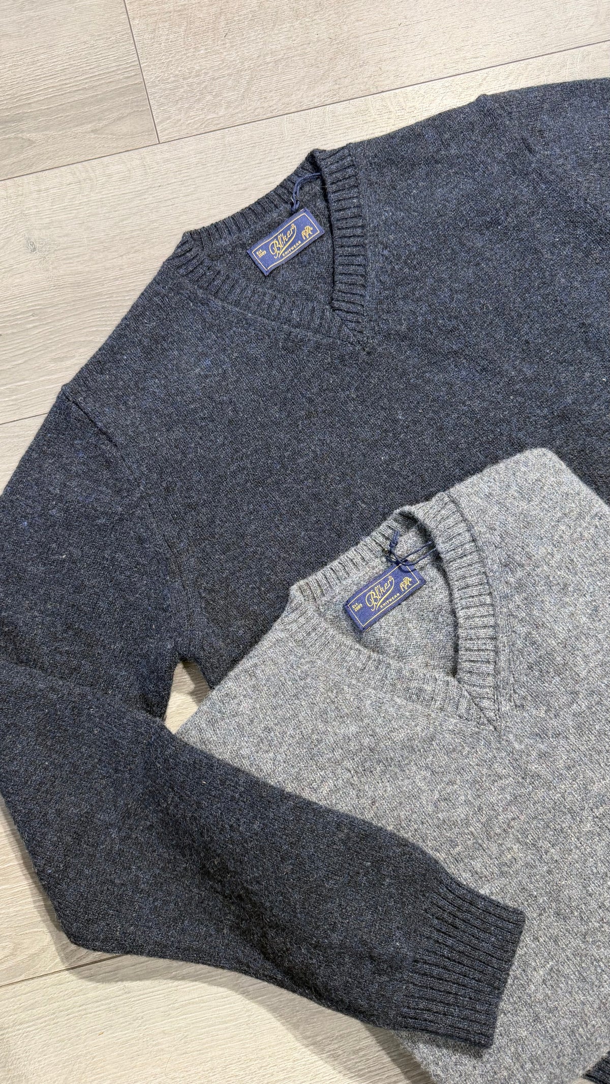Maglione In Shetland Collo a V