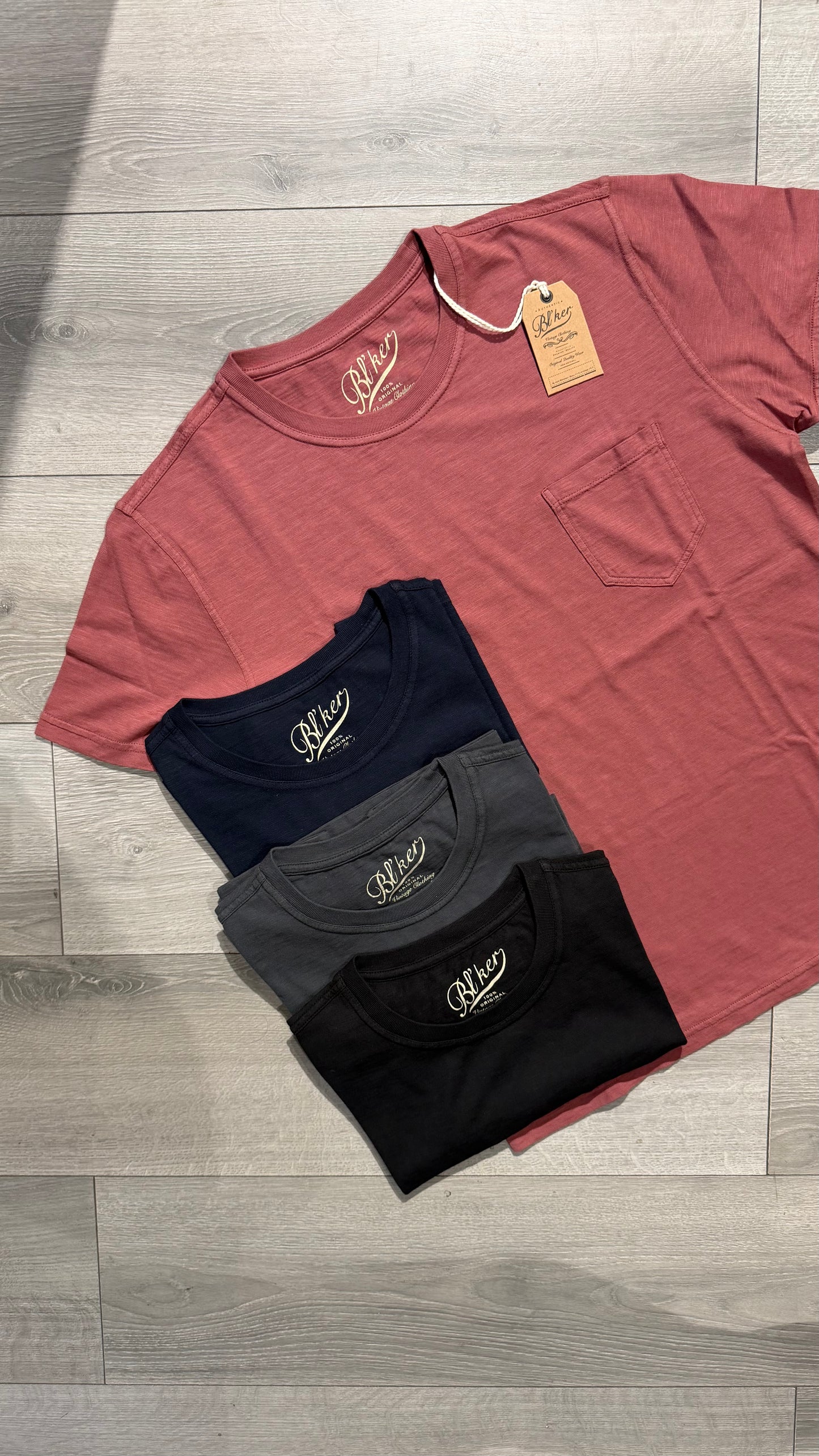 T-shirt Leggera Fiammata Con Taschino