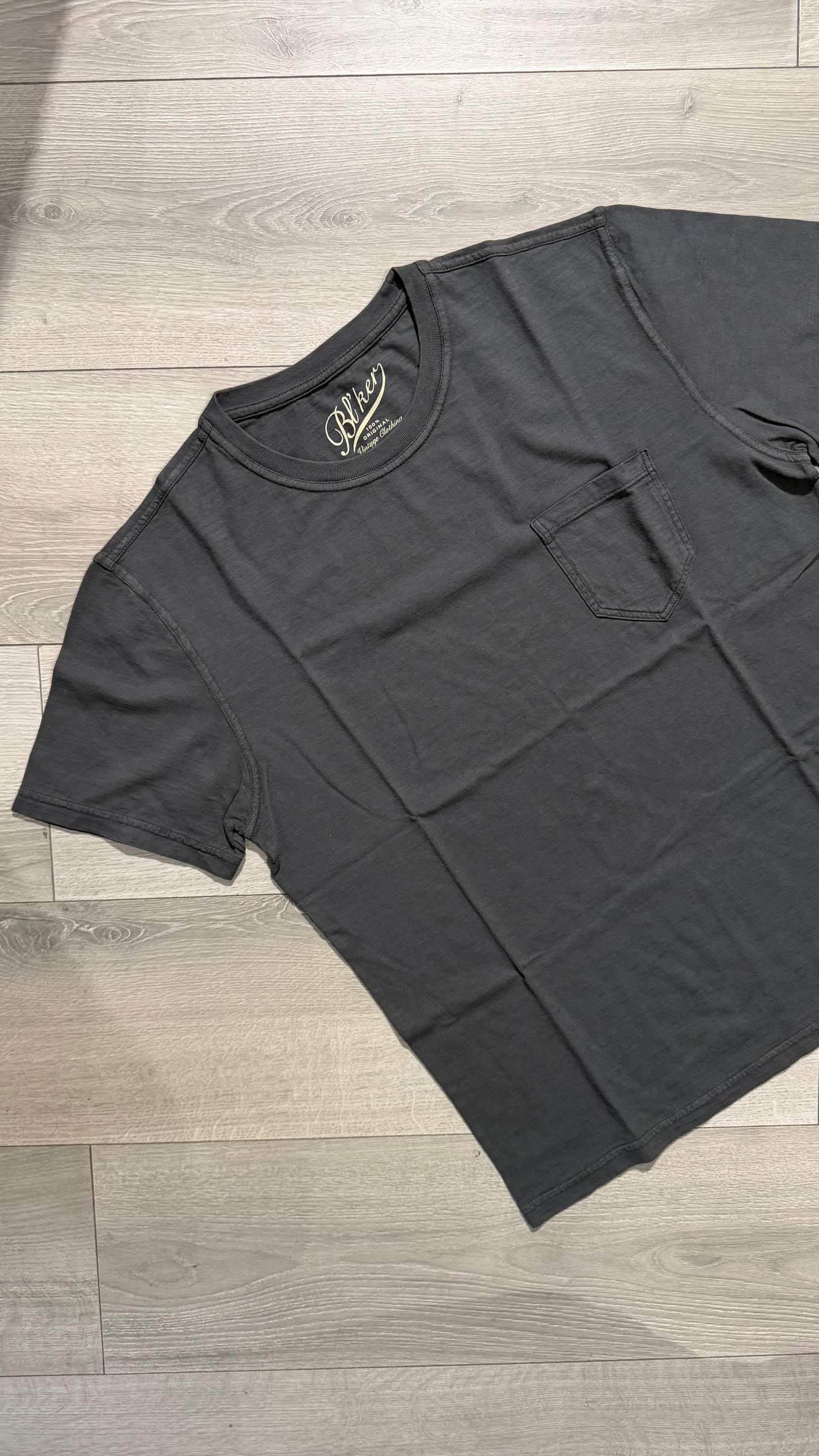 T-shirt Leggera Fiammata Con Taschino